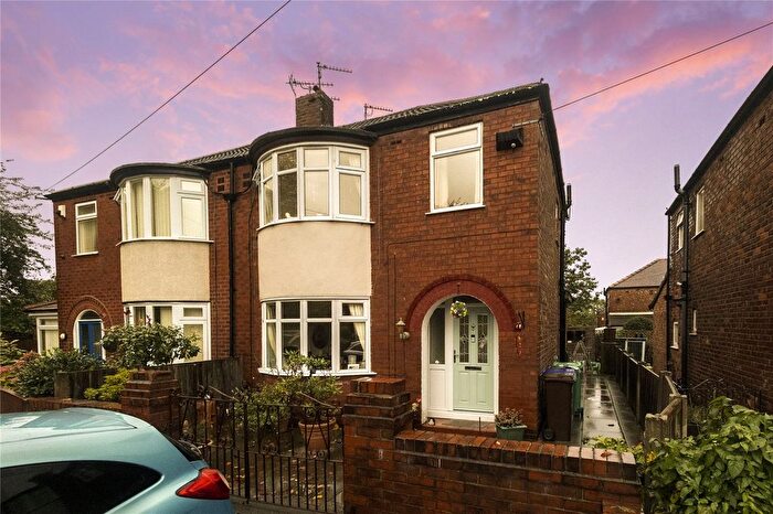 3 Bedroom Semi Detached House For Sale In Parkstone Avenue, Gorton, Greater Manchester, M18