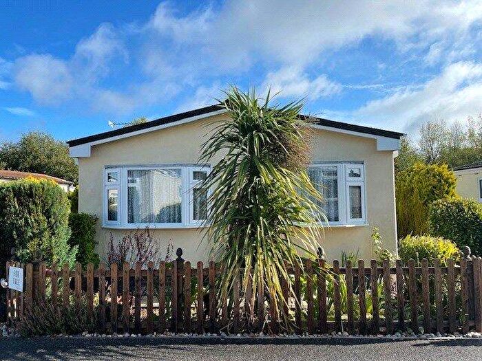 2 Bedroom Detached House For Sale In Selwood Park, Weymans Avenue, Kinson, Bournemouth, Dorset, BH10