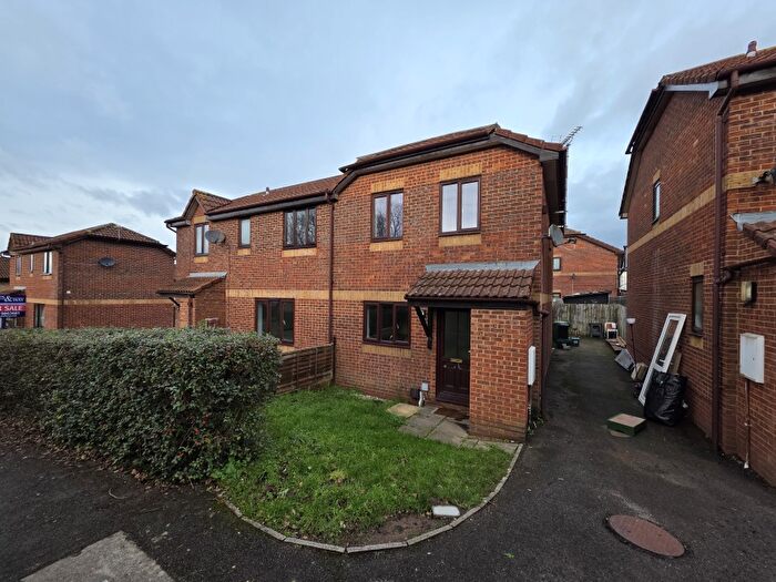 3 Bedroom House To Rent In Whitley Mead, Stoke Gifford, Bristol, BS34