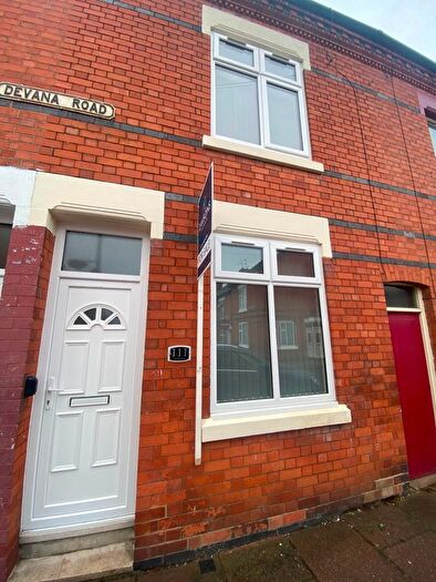 3 Bedroom Terraced House For Sale In Devana Road, Leicester, LE2