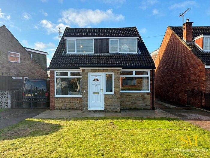 3 Bedroom Detached House For Sale In Greenloons Drive, Formby, Liverpool, L37