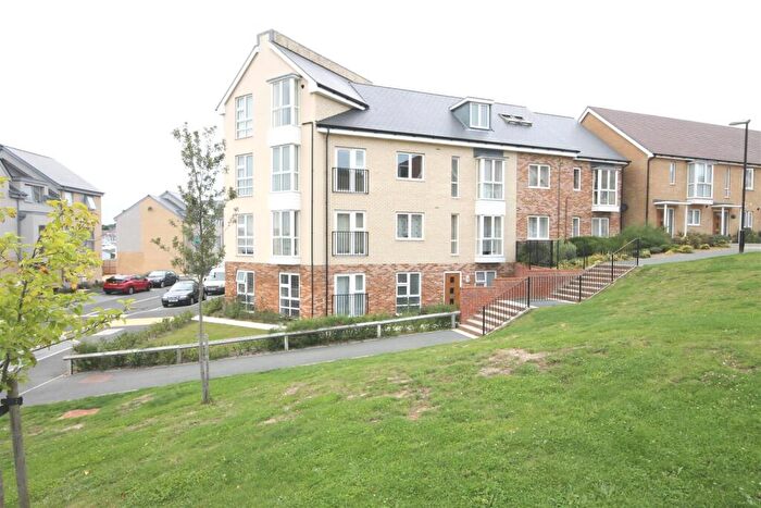 2 Bedroom Apartment To Rent In Church Path, East Cowes, PO32