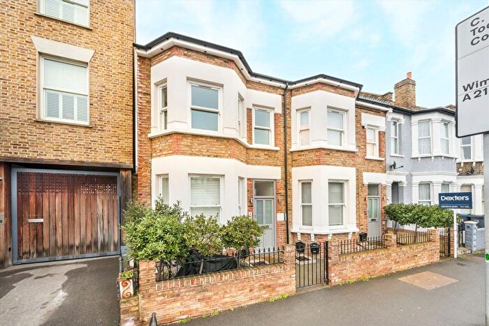 2 Bedroom Flat To Rent In Kingston Road, Wimbledon, SW19