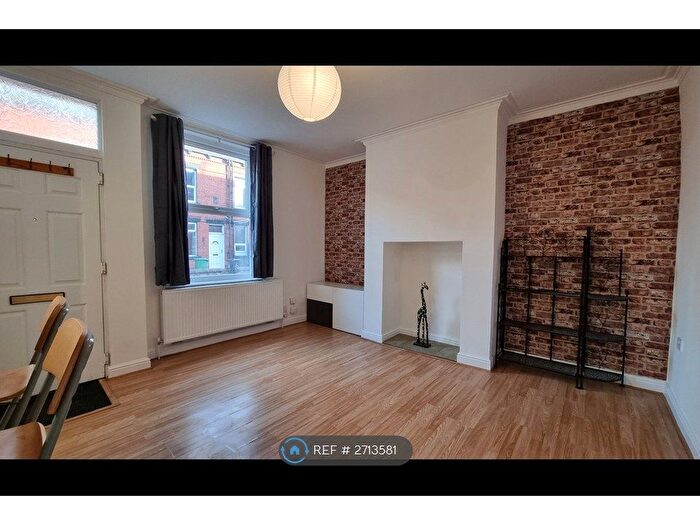 4 Bedroom Terraced House To Rent In Edinburgh Place, Leeds, LS12