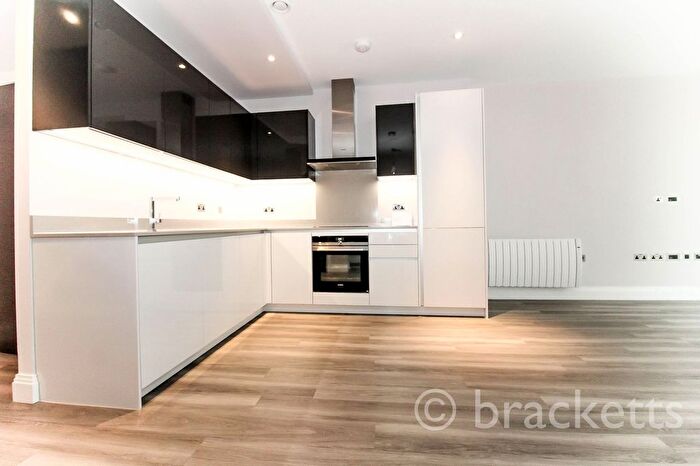 2 Bedroom Property To Rent In Linden Close, Tunbridge Wells, TN4