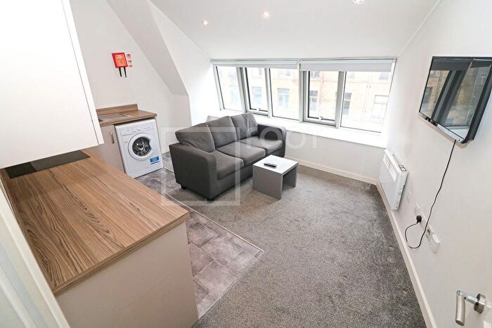 1 Bedroom Flat To Rent In Grattan Mills, Vincent St, Bradford, BD1