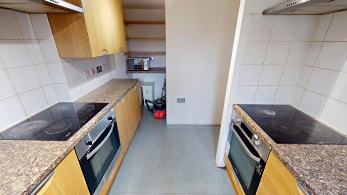 6 Bedroom Terraced House To Rent In Flat Barker Gate, Nottingham, Nottinghamshire, NG1