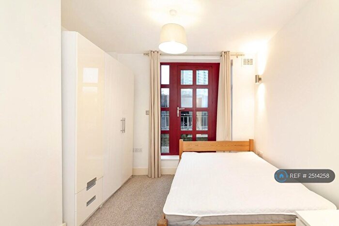 2 Bedroom Flat To Rent In Eagle Works West, London, E1