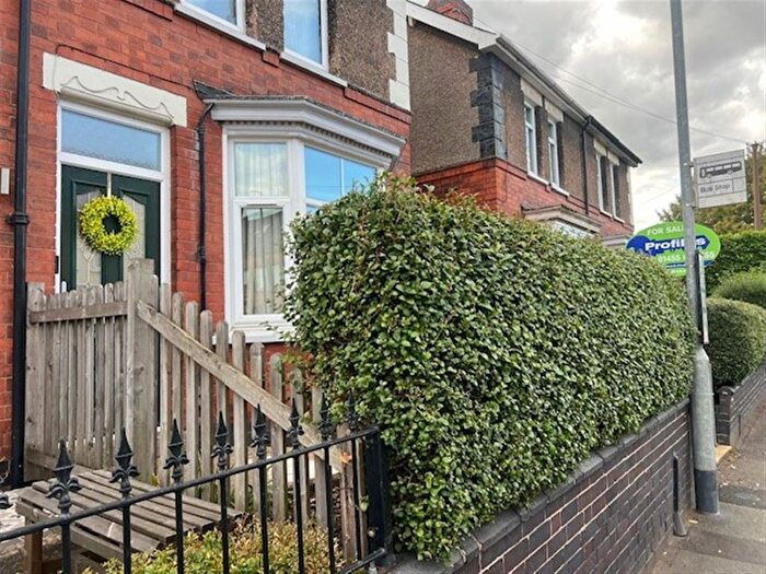 3 Bedroom Semi Detached House For Sale In Hollycroft, Hinckley, LE10