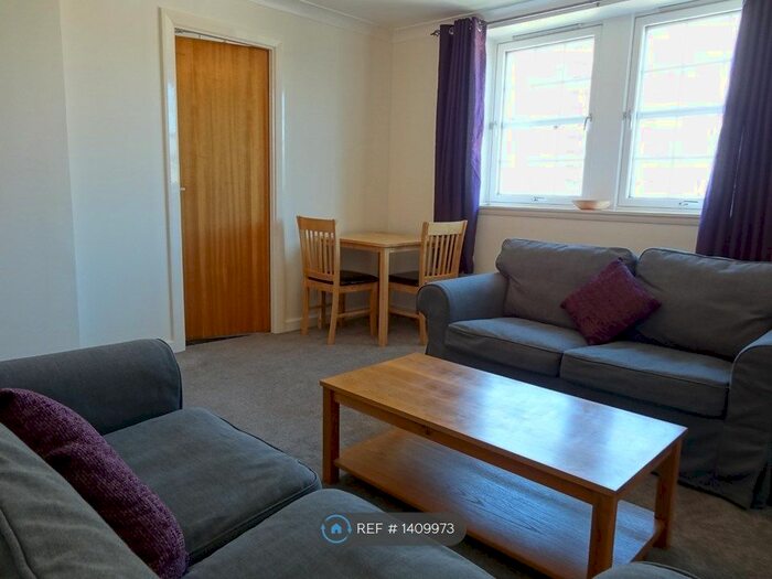 2 Bedroom Flat To Rent In Rose Street, Aberdeen, AB10