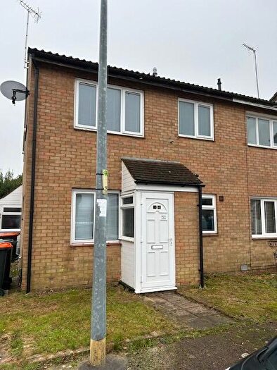 1 Bedroom End Of Terrace House To Rent In Cumbria Close, LU5