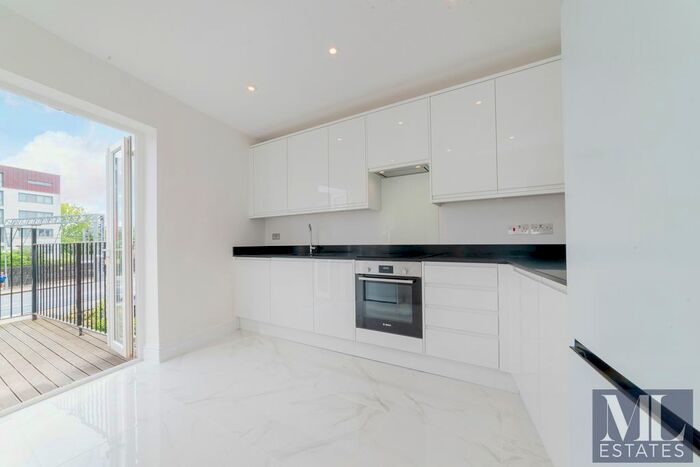 4 Bedroom Flat For Sale In Sumatra Road, West Hampstead, NW6