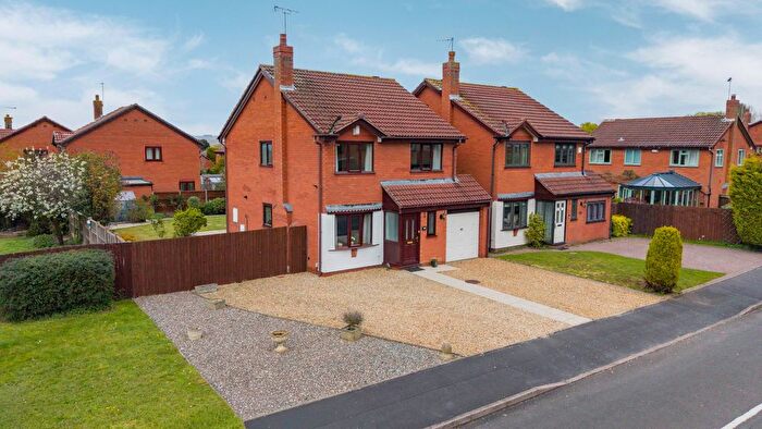 4 Bedroom Detached House For Sale In Ambleside Way, Kingswinford, DY6