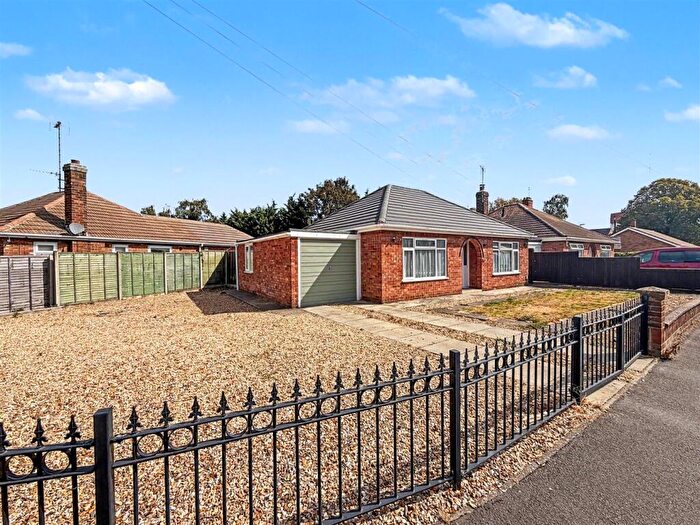 2 Bedroom Detached Bungalow To Rent In Park Avenue, Spalding, PE11