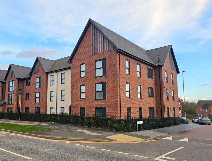 2 Bedroom Flat For Sale In Tay Road, Leicester, LE19