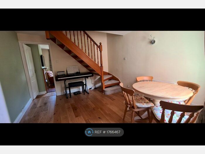 2 Bedroom Terraced House To Rent In Bois Moor Road, Chesham, HP5