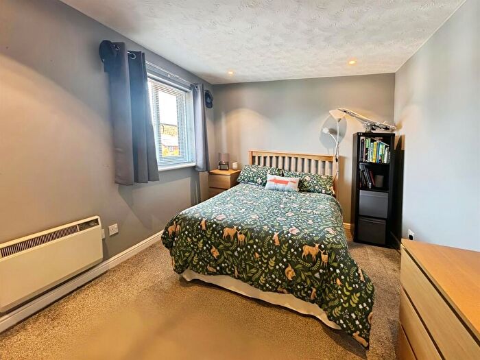 1 Bedroom Flat For Sale In Hulton Close, Southampton, SO19