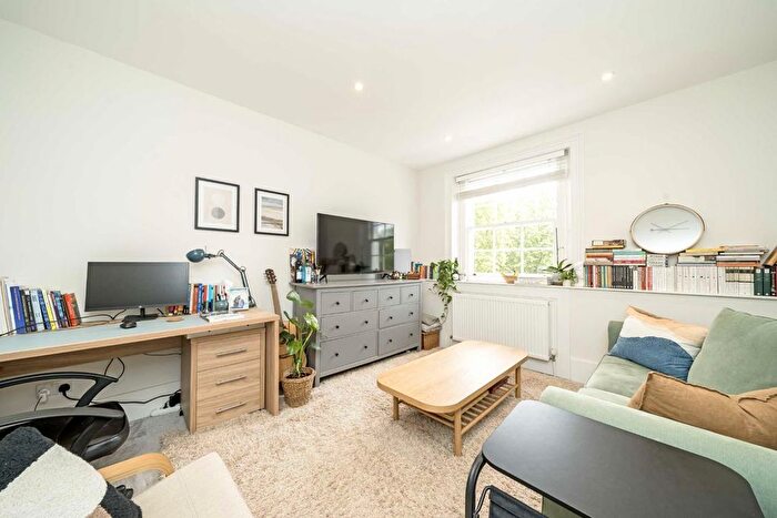 1 Bedroom Flat To Rent In Chiswick High Road, Chiswick, W4