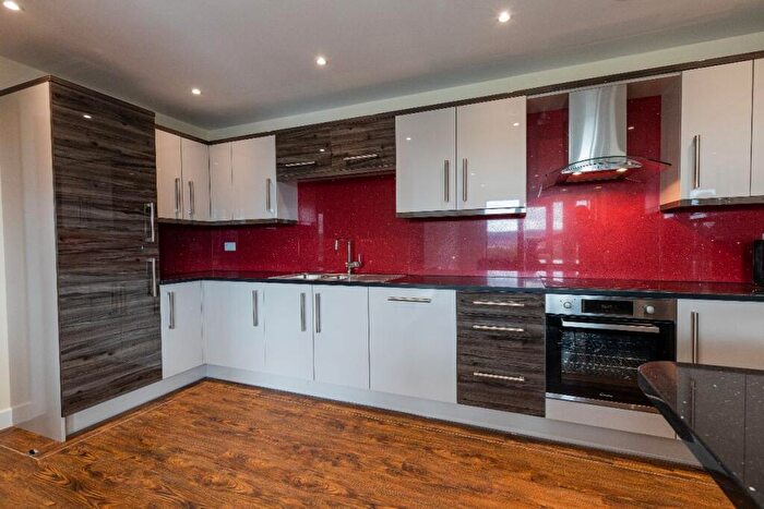 2 Bedroom Apartment To Rent In Ecco, S11