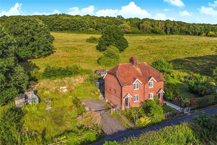 3 Bedroom Semi-Detached House For Sale In Thread Lane, Dunkirk, Faversham, Kent, ME13