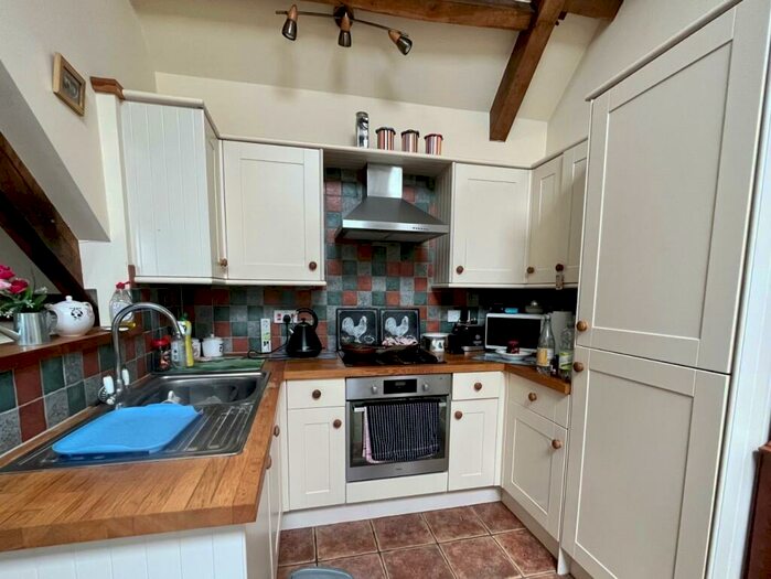 1 Bedroom Flat To Rent In Craddock House, Craddock, Uffculme, Devon, EX15