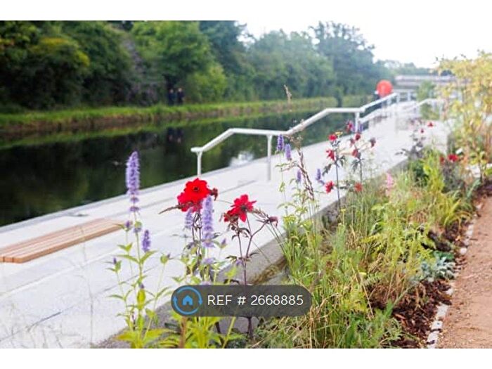 2 Bedroom Flat To Rent In Maya House, Hayes, UB3