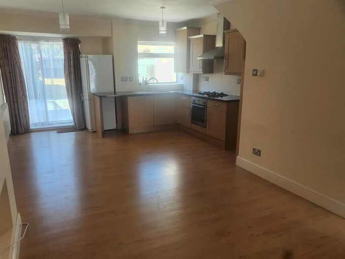 2 Bedroom Terraced House To Rent In Lansbury Drive, Hayes, Middlesex, UB4