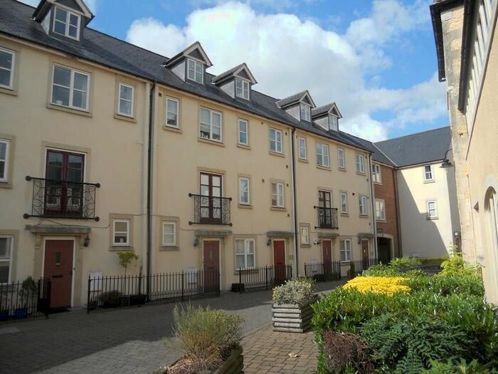 2 Bedroom Terraced House To Rent In Chapel Mews, Chippenham, SN15