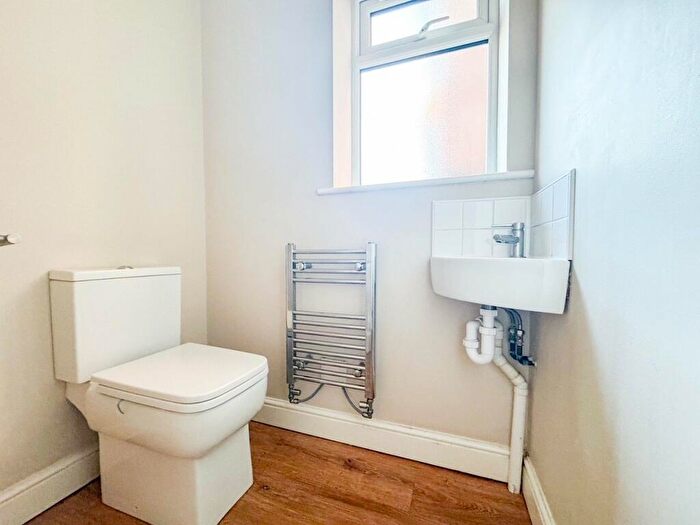 3 Bedroom End Of Terrace House For Sale In Lawford Avenue, Little Stoke, Bristol, BS34