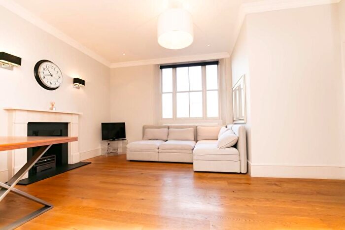 2 Bedroom Flat To Rent In Pentland House, Earls Court, SW5