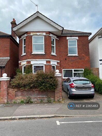 2 Bedroom Flat To Rent In Hanley Road, Southampton, SO15