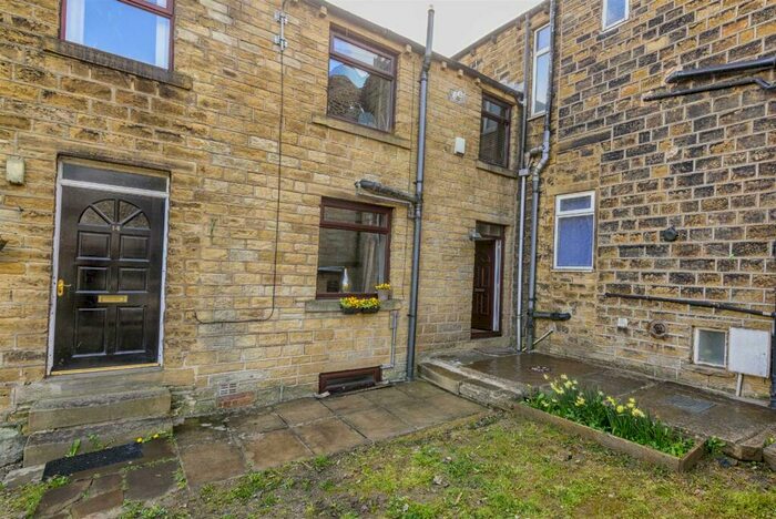 2 Bedroom Terraced House To Rent In New Hey Road, Marsh, Huddersfield, HD3