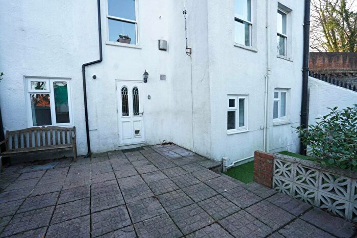 1 Bedroom Flat To Rent In Offham Terrace, Lewes, BN7