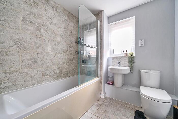 1 Bedroom Flat To Rent In Barn Owl Drive, Bracknell, RG12