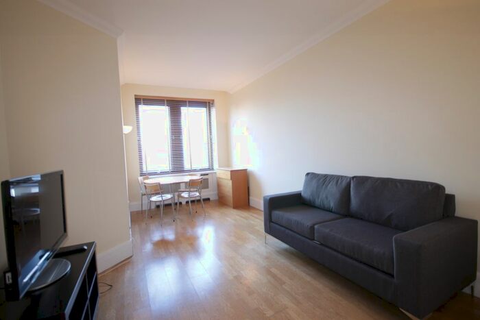 1 Bedroom Flat To Rent In Whitehouse Apartments, Belvedere Road, Southbank, London, SE1