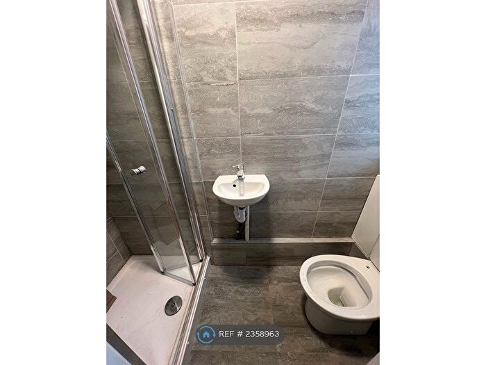 1 Bedroom Flat To Rent In Truro Road, London, N22