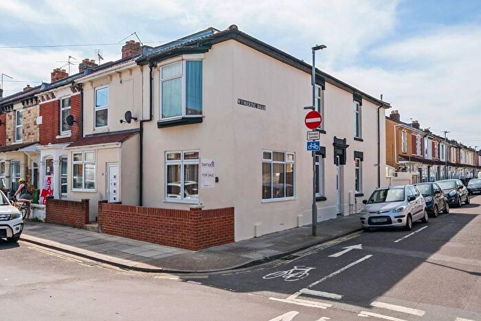 4 Bedroom End Terrace House For Sale In Farlington Road, Portsmouth, PO2