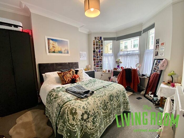 5 Bedroom House To Rent In Malefant Street, Cathays, Cardiff, CF24