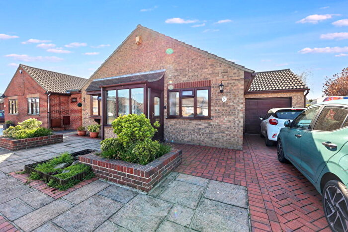 3 Bedroom Detached House For Sale In Saxstead Drive, Clacton-on-sea, CO16