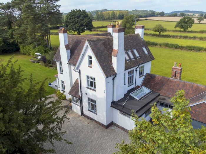 5 Bedroom Character Property For Sale In St. Kenelms Road, Halesowen, B62