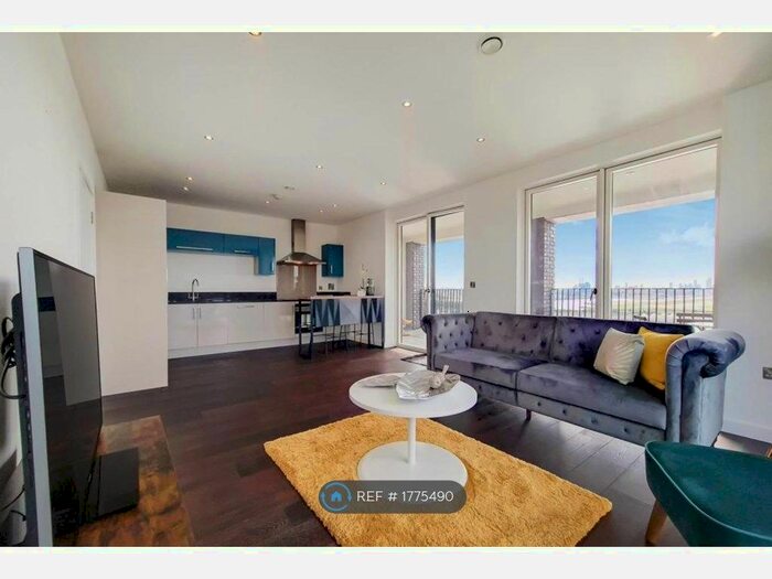 2 Bedroom Flat To Rent In Aird Point, London, E16