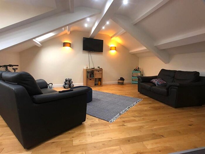 1 Bedroom Apartment To Rent In Flat B Thane Court, Harrogate, HG1