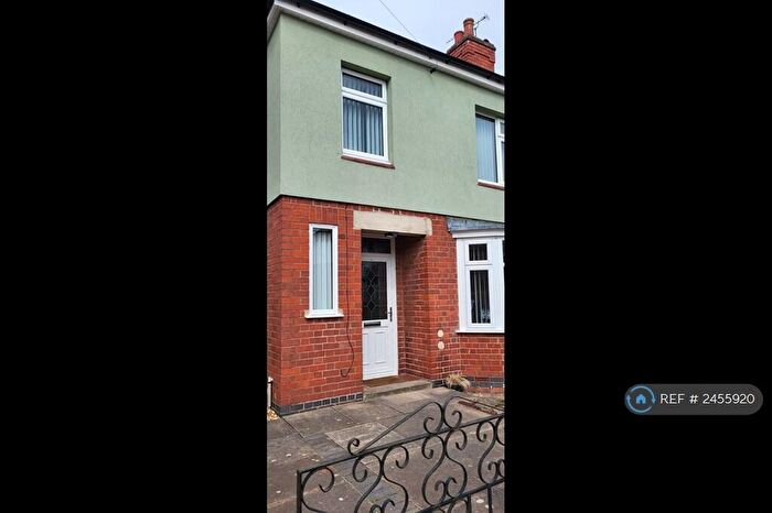 3 Bedroom Semi-Detached House To Rent In Richmond Road, Nuneaton, CV11