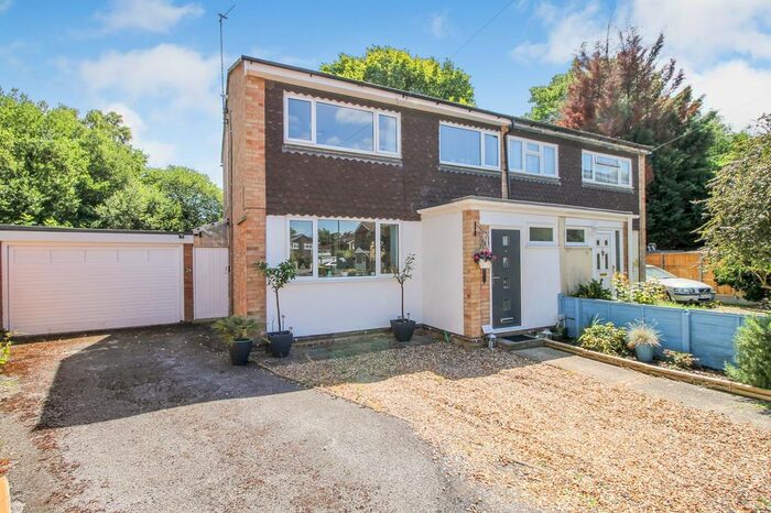 3 Bedroom Semi-Detached House To Rent In Fleming Close, Farnborough, GU14