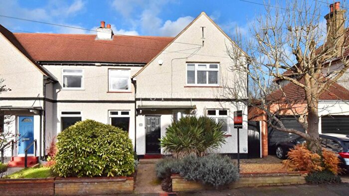 4 Bedroom Semi Detached House For Sale In Burford Road, Bickley, BR1