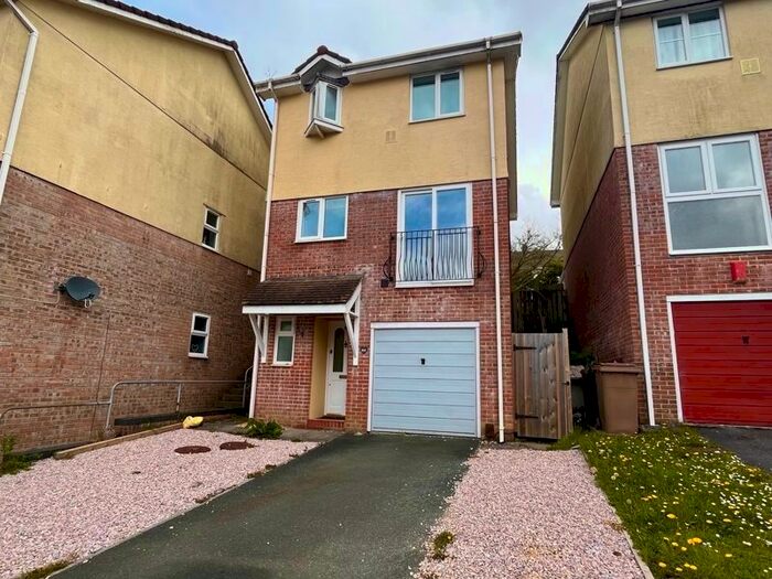 3 Bedroom Detached House To Rent In Holne Chase, Plymouth, PL6