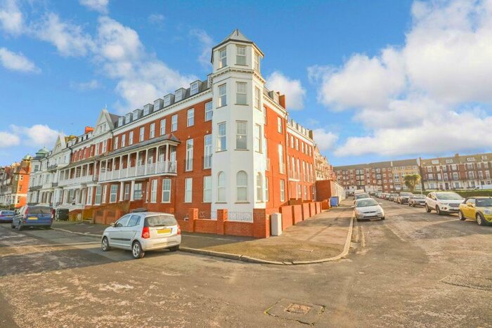 2 Bedroom Flat To Rent In Endcliffe Apartments, Lewis Crsnt, Margate, CT9