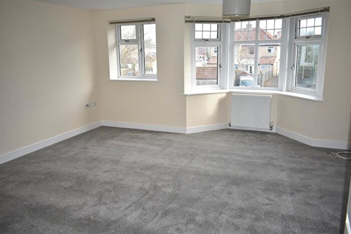 1 Bedroom Flat To Rent In Tower Road South, Warmley, Bristol, BS30