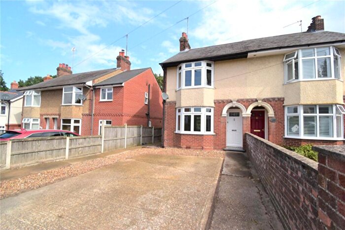 3 Bedroom Semi Detached House For Sale In Old Heath Road, Colchester, Essex, CO2