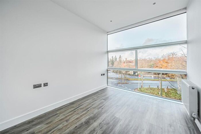 1 Bedroom Apartment To Rent In Sheila House Waterfront, Fleet, GU51